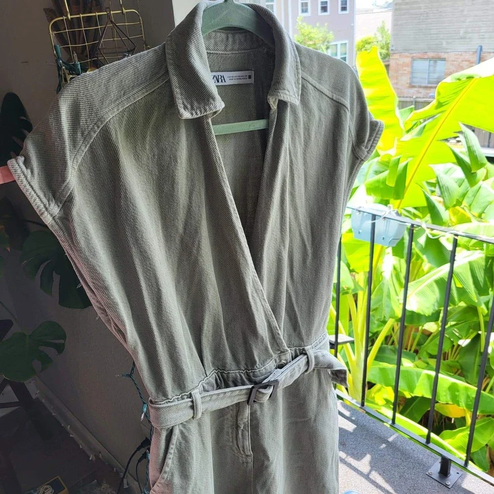 Zara Womens Sage Green Denim Belted Utility Jumpsuit Short Sleeve XS 1887/163